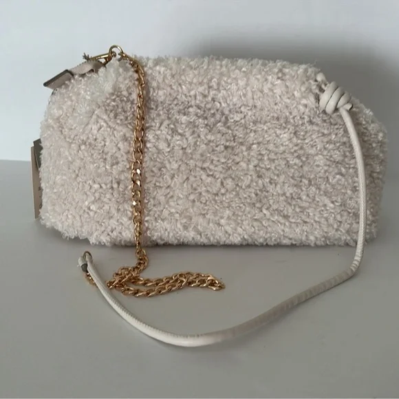 A New Day Ivory Faux Fur Clutch Crossbody Shoulder Bag - Picture 9 of 16